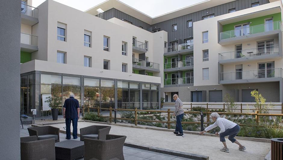 Domitys Sophia Aparthotel Nîmes Buitenkant foto