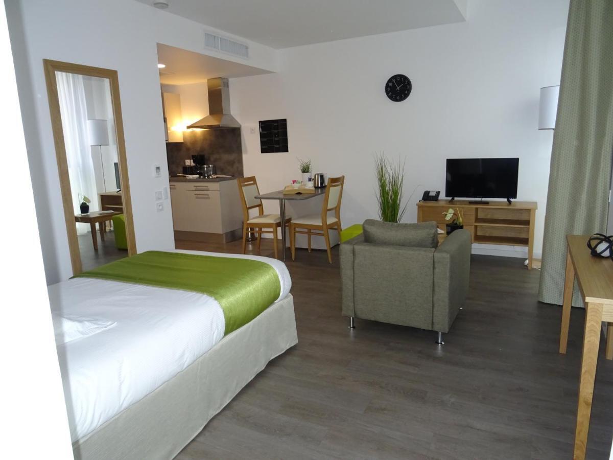 Domitys Sophia Aparthotel Nîmes Buitenkant foto